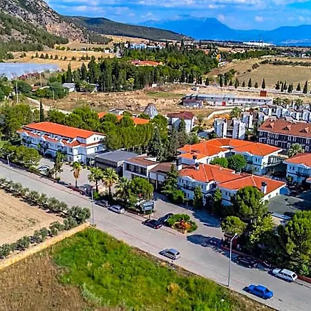 Hotel Herakles Thermal 4*
